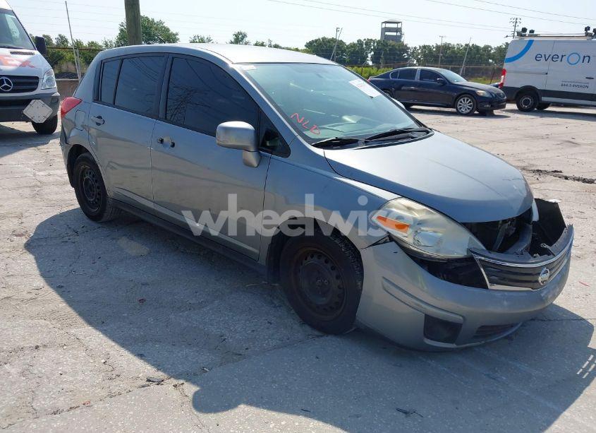 2010 Nissan Versa 1.8S (VIN 3N1BC1CP0AL358270) main photo