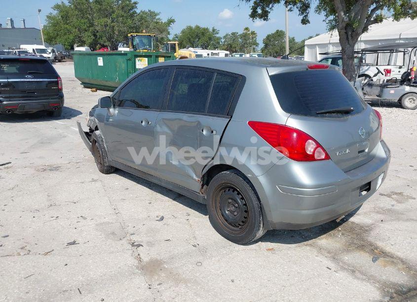 Photo 3 of 2010 Nissan Versa 1.8S (VIN 3N1BC1CP0AL358270)
