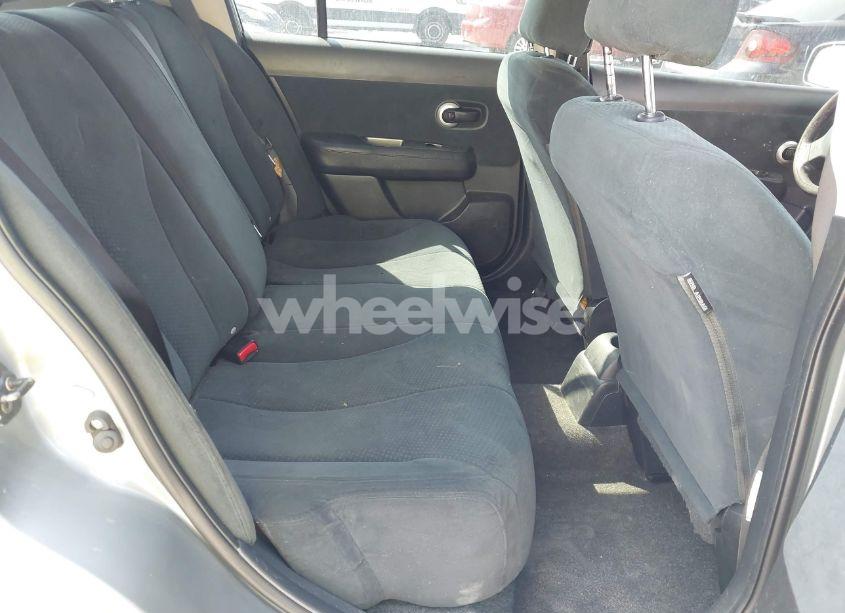 Photo 8 of 2010 Nissan Versa 1.8S (VIN 3N1BC1CP0AL358270)