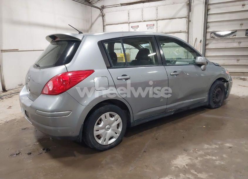 Photo 4 of 2010 Nissan Versa 1.8S (VIN 3N1BC1CP0AL358446)