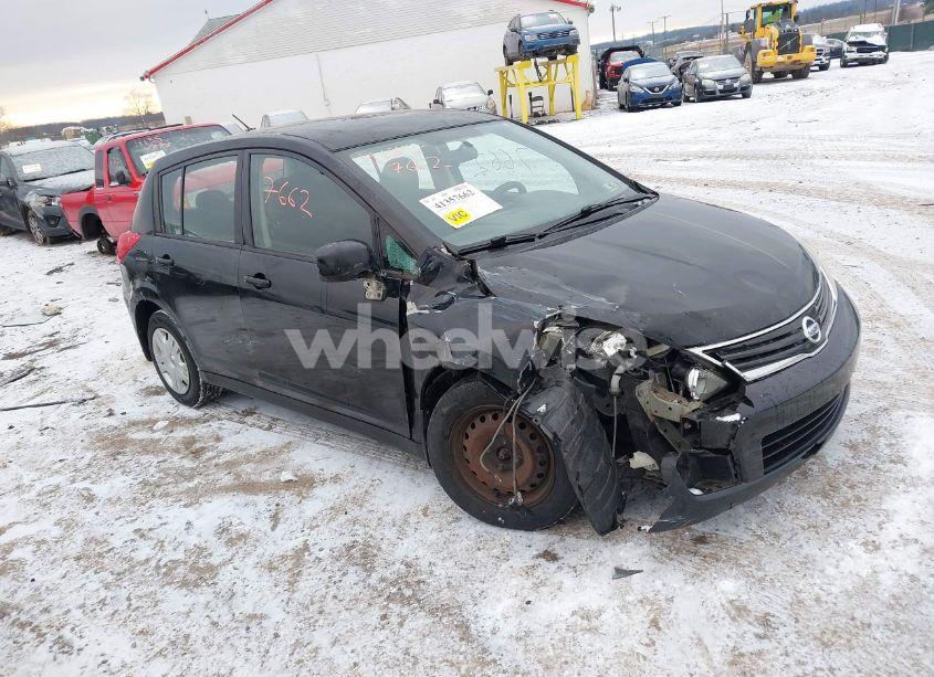 2010 Nissan Versa 1.8S (VIN 3N1BC1CP0AL383797) main photo