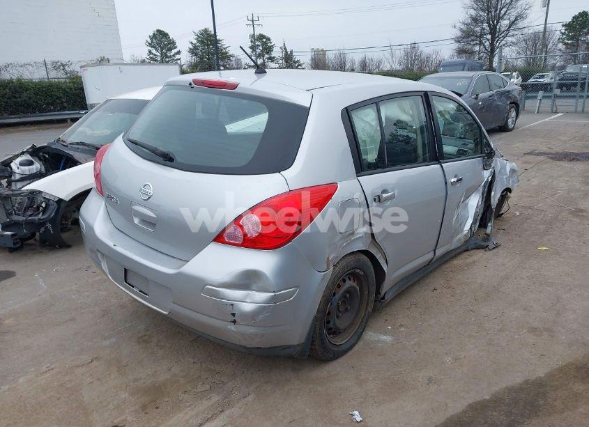 Photo 4 of 2010 Nissan Versa 1.8S (VIN 3N1BC1CP0AL393424)