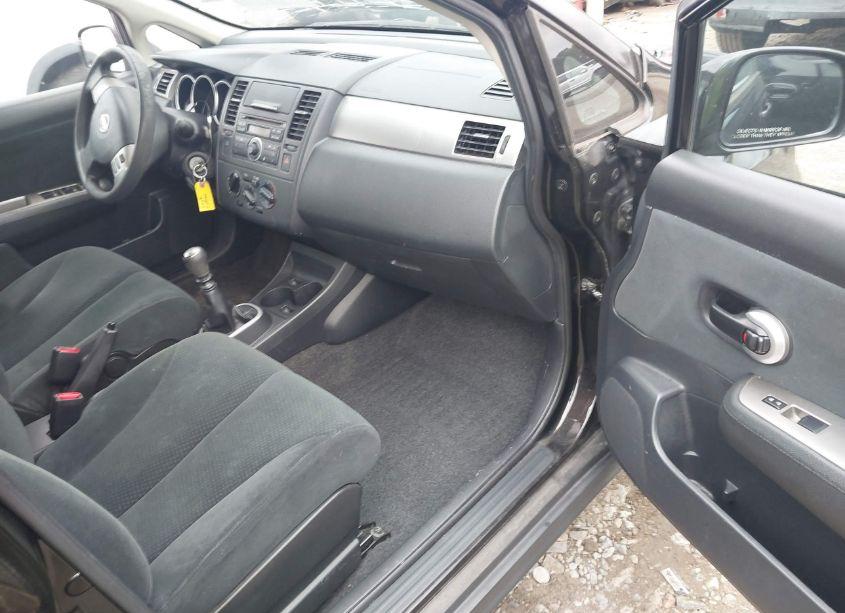 Photo 5 of 2011 Nissan Versa 1.8S (VIN 3N1BC1CP0BL375779)