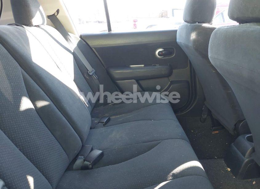 Photo 8 of 2011 Nissan Versa 1.8S (VIN 3N1BC1CP0BL387494)