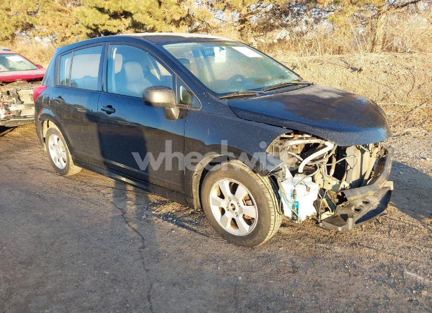 2011 Nissan Versa 1.8SL (VIN 3N1BC1CP0BL403757) main photo