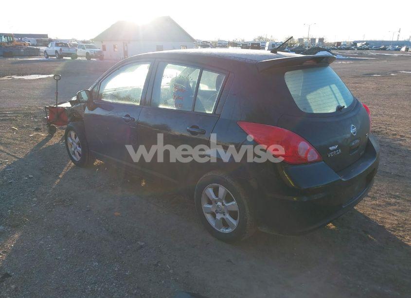 Photo 3 of 2011 Nissan Versa 1.8SL (VIN 3N1BC1CP0BL403757)