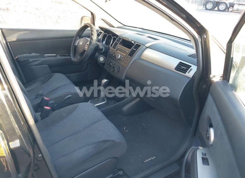 Photo 5 of 2011 Nissan Versa 1.8SL (VIN 3N1BC1CP0BL403757)