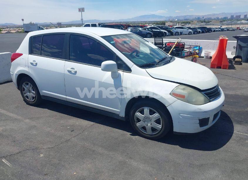 2011 Nissan Versa 1.8S (VIN 3N1BC1CP0BL452473) main photo
