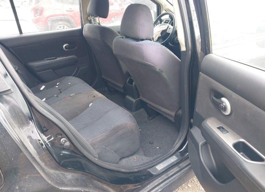 Photo 8 of 2011 Nissan Versa 1.8SL (VIN 3N1BC1CP0BL492486)