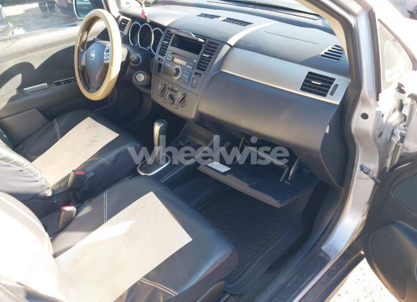 Photo 5 of 2010 Nissan Versa 1.8S (VIN 3N1BC1CP1AL407539)