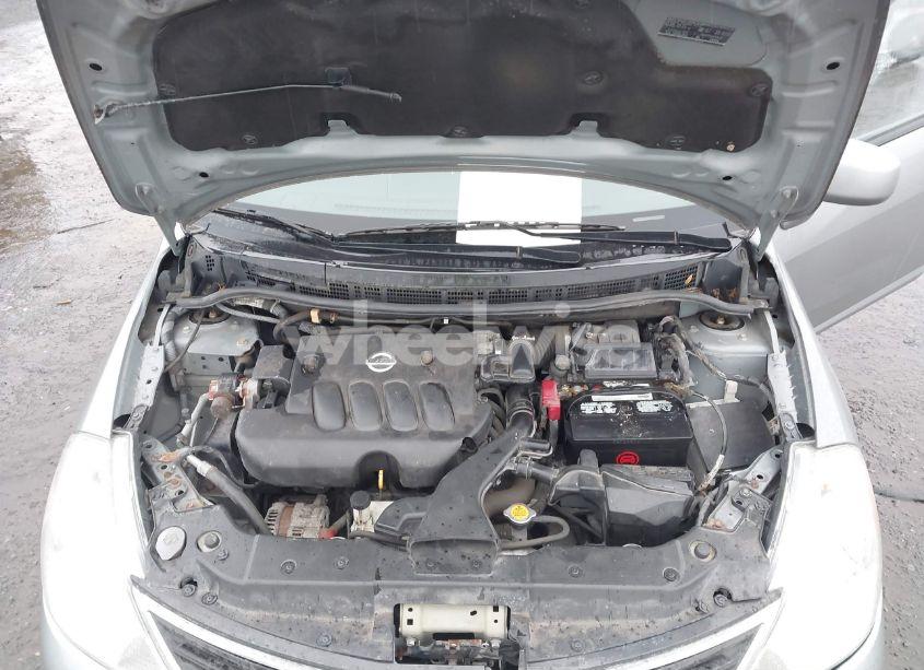 Photo 10 of 2010 Nissan Versa 1.8S (VIN 3N1BC1CP1AL415429)