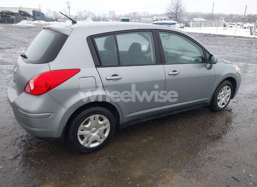 Photo 4 of 2010 Nissan Versa 1.8S (VIN 3N1BC1CP1AL415429)