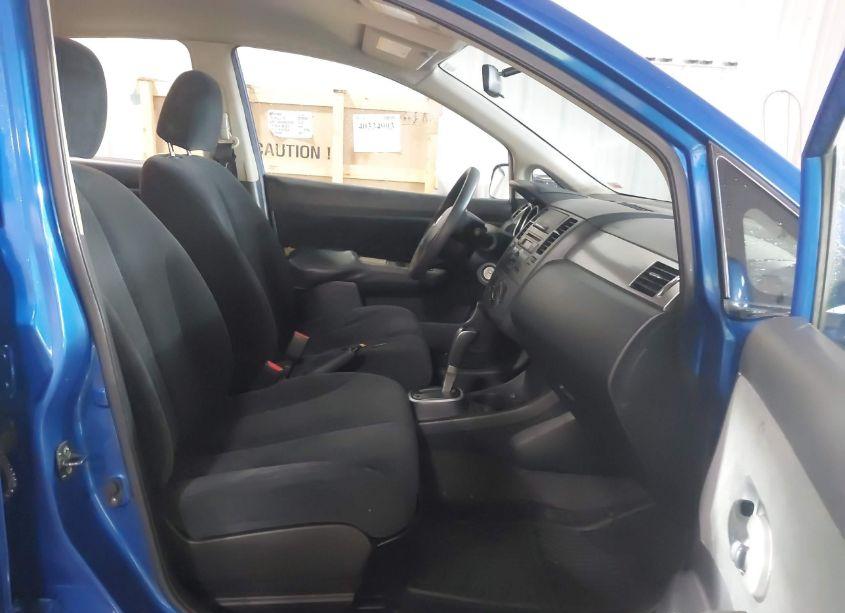 Photo 5 of 2010 Nissan Versa 1.8S (VIN 3N1BC1CP1AL462878)