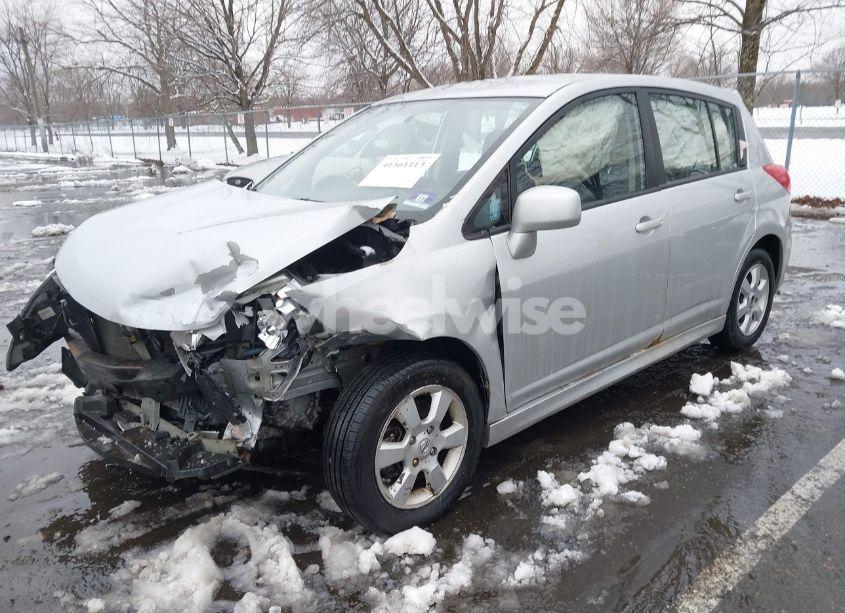 Photo 2 of 2011 Nissan Versa 1.8SL (VIN 3N1BC1CP1BL371272)