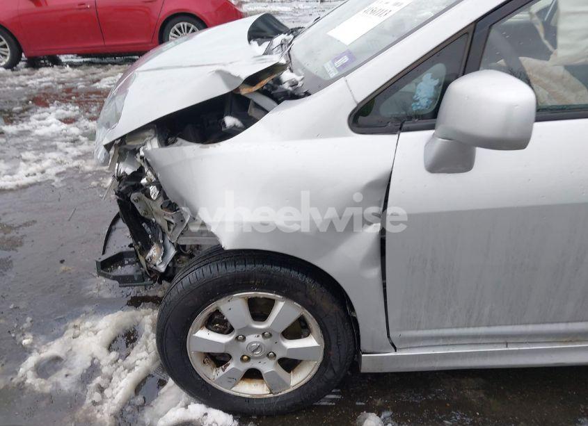 Photo 6 of 2011 Nissan Versa 1.8SL (VIN 3N1BC1CP1BL371272)