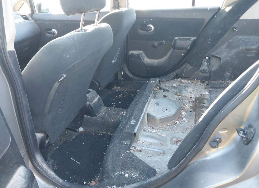 Photo 8 of 2011 Nissan Versa 1.8S (VIN 3N1BC1CP1BL385687)