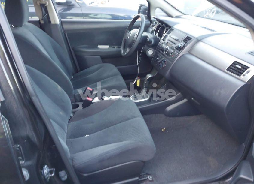 Photo 5 of 2011 Nissan Versa 1.8S (VIN 3N1BC1CP1BL407848)