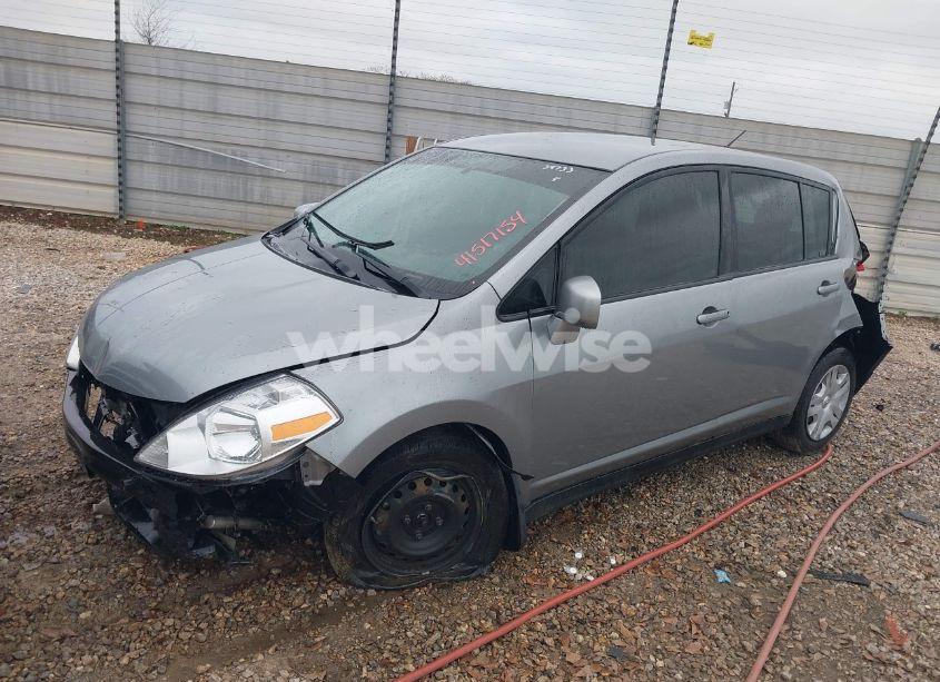 Photo 2 of 2011 Nissan Versa 1.8S (VIN 3N1BC1CP1BL427453)
