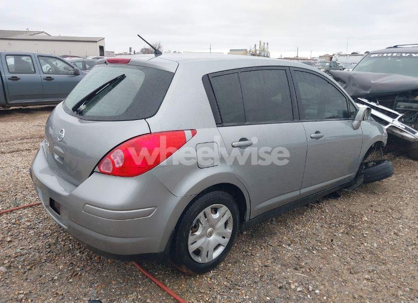 Photo 4 of 2011 Nissan Versa 1.8S (VIN 3N1BC1CP1BL427453)