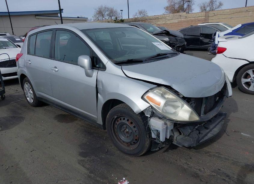 2011 Nissan Versa 1.8S (VIN 3N1BC1CP1BL476250) main photo