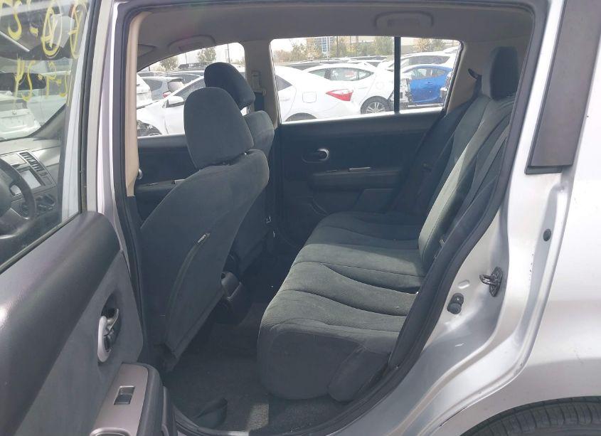 Photo 8 of 2011 Nissan Versa 1.8S (VIN 3N1BC1CP1BL476250)