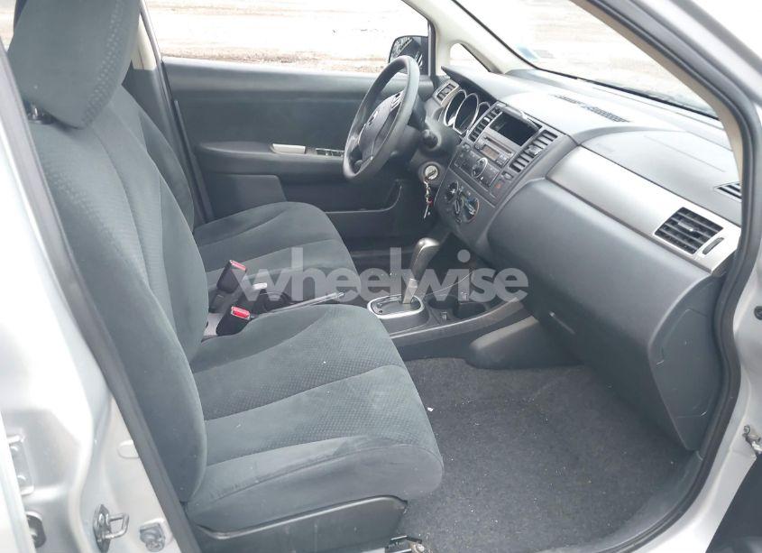 Photo 5 of 2011 Nissan Versa 1.8S (VIN 3N1BC1CP1BL491122)