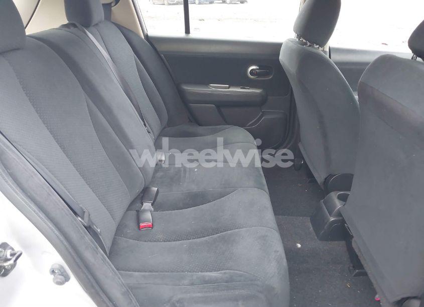 Photo 8 of 2011 Nissan Versa 1.8S (VIN 3N1BC1CP1BL491122)