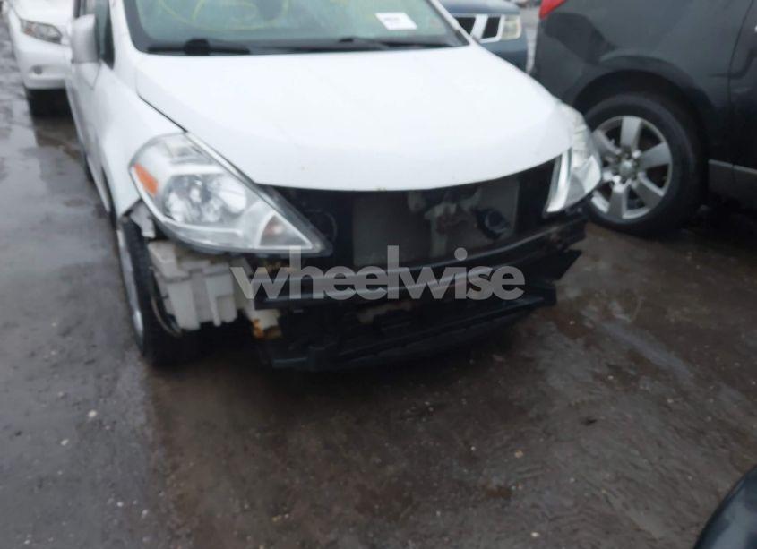 Photo 6 of 2010 Nissan Versa 1.8S (VIN 3N1BC1CP2AL370615)