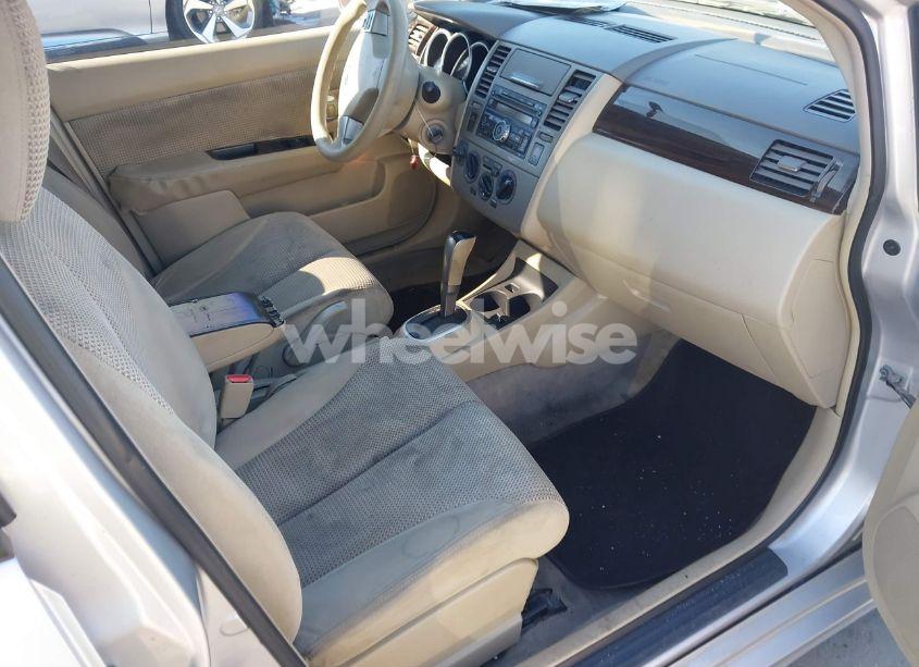 Photo 5 of 2010 Nissan Versa 1.8SL (VIN 3N1BC1CP2AL377564)