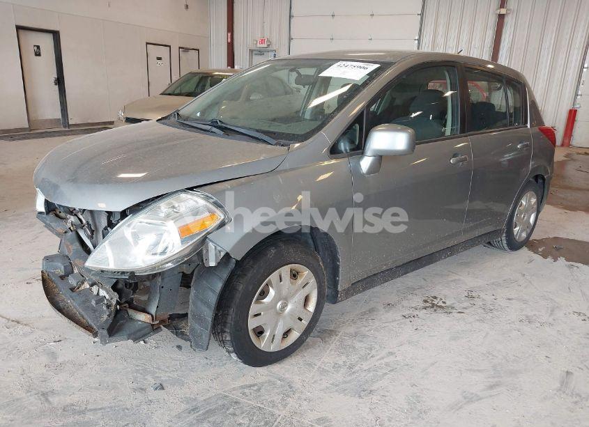 Photo 2 of 2010 Nissan Versa 1.8S (VIN 3N1BC1CP2AL390914)