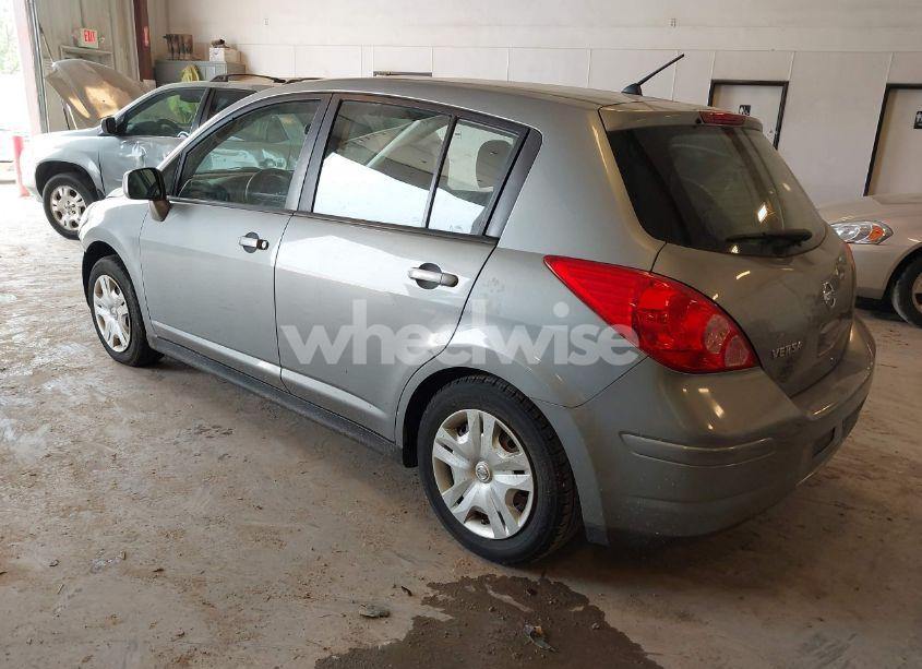 Photo 3 of 2010 Nissan Versa 1.8S (VIN 3N1BC1CP2AL390914)