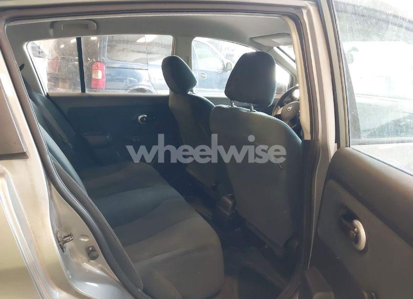 Photo 8 of 2010 Nissan Versa 1.8S (VIN 3N1BC1CP2AL390914)