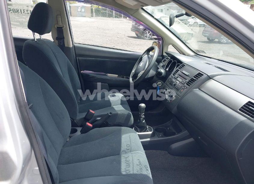 Photo 5 of 2010 Nissan Versa 1.8S (VIN 3N1BC1CP2AL403046)