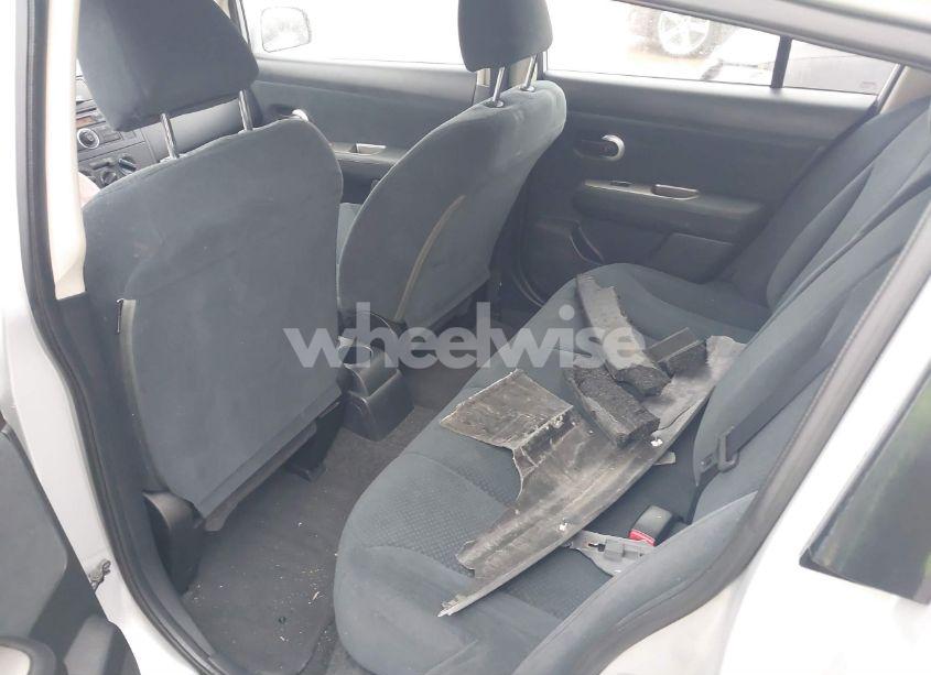 Photo 5 of 2010 Nissan Versa 1.8S (VIN 3N1BC1CP2AL411714)