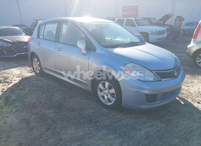2010 Nissan Versa 1.8SL (VIN 3N1BC1CP2AL441344) main photo