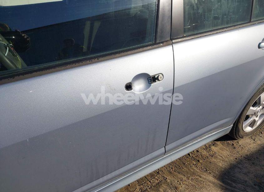 Photo 12 of 2010 Nissan Versa 1.8SL (VIN 3N1BC1CP2AL441344)