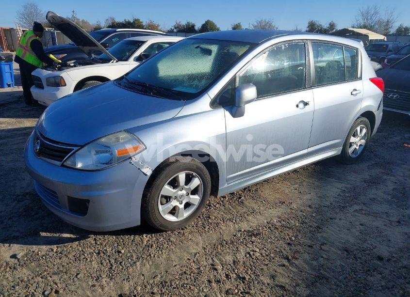 Photo 2 of 2010 Nissan Versa 1.8SL (VIN 3N1BC1CP2AL441344)