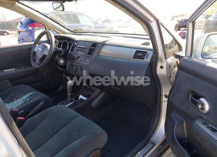 Photo 5 of 2011 Nissan Versa 1.8S (VIN 3N1BC1CP2BL384838)