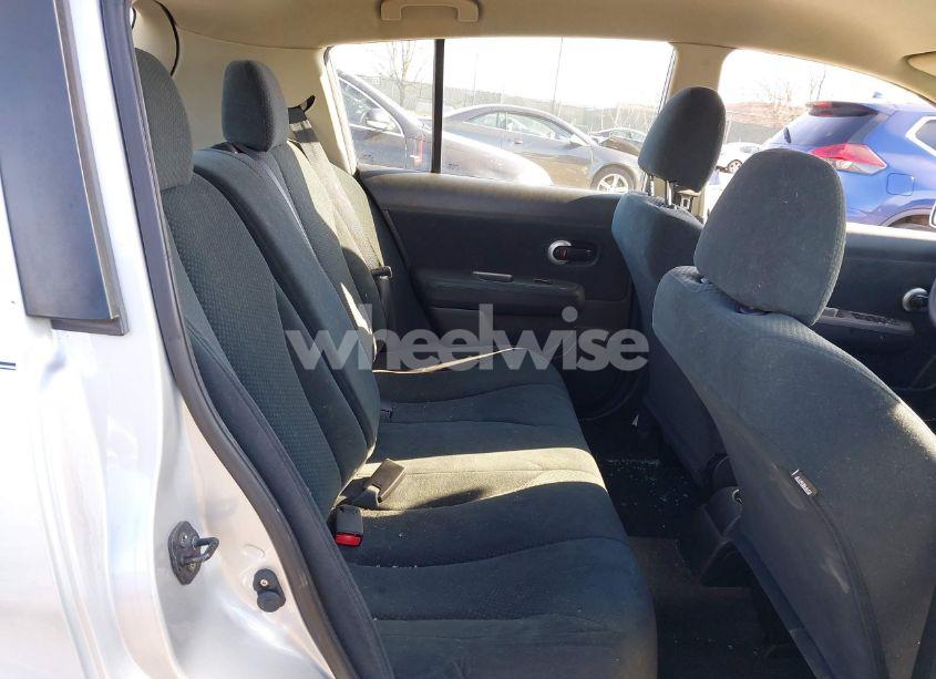 Photo 8 of 2011 Nissan Versa 1.8S (VIN 3N1BC1CP2BL384838)