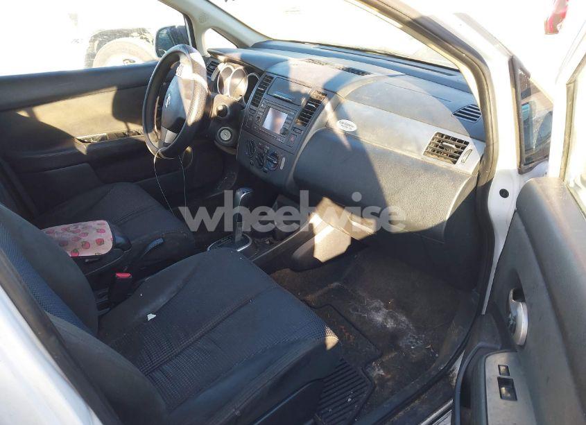 Photo 5 of 2011 Nissan Versa 1.8SL (VIN 3N1BC1CP2BL403100)