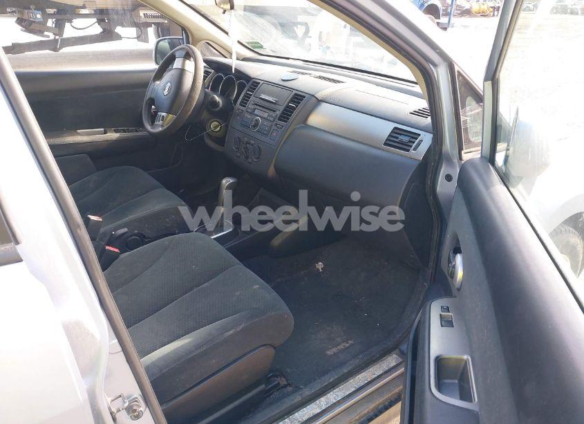 Photo 5 of 2011 Nissan Versa 1.8S (VIN 3N1BC1CP2BL412508)