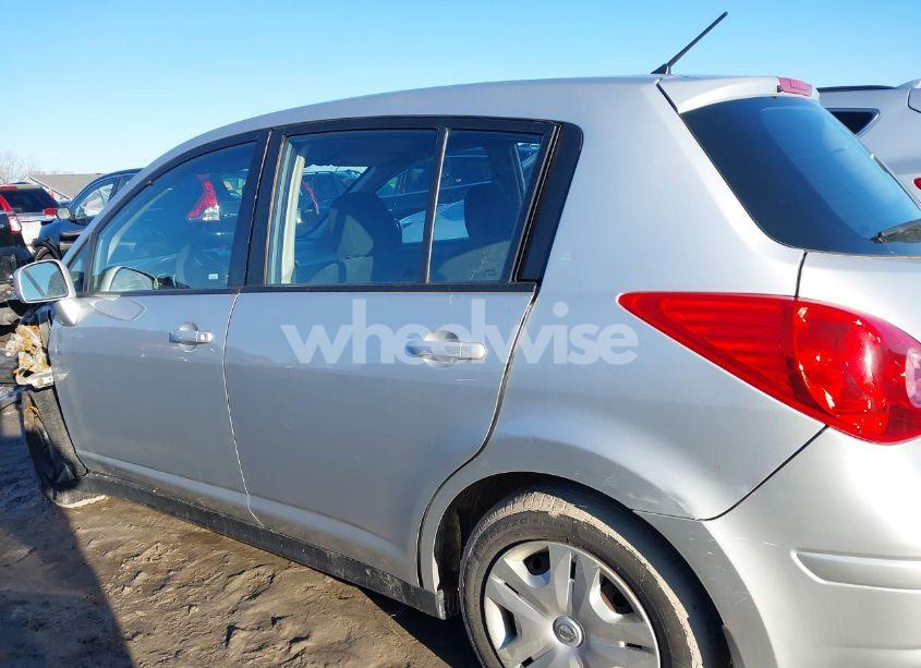 Photo 15 of 2011 Nissan Versa 1.8S (VIN 3N1BC1CP2BL417434)