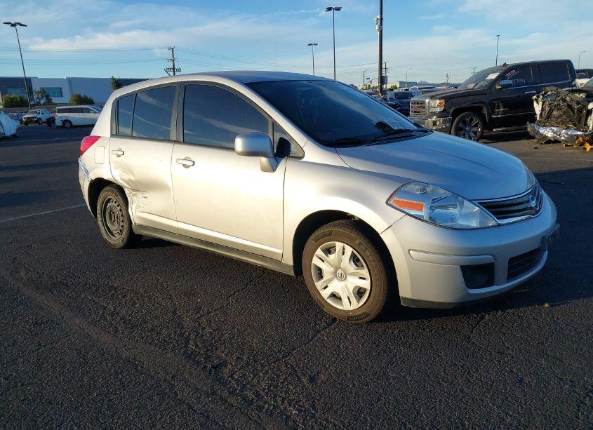 2011 Nissan Versa 1.8S (VIN 3N1BC1CP2BL476208) main photo