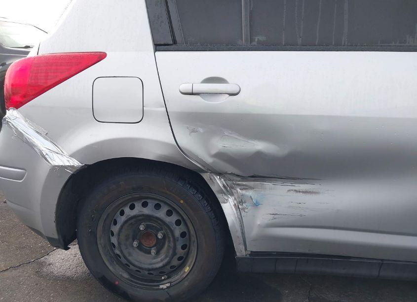 Photo 6 of 2011 Nissan Versa 1.8S (VIN 3N1BC1CP2BL476208)