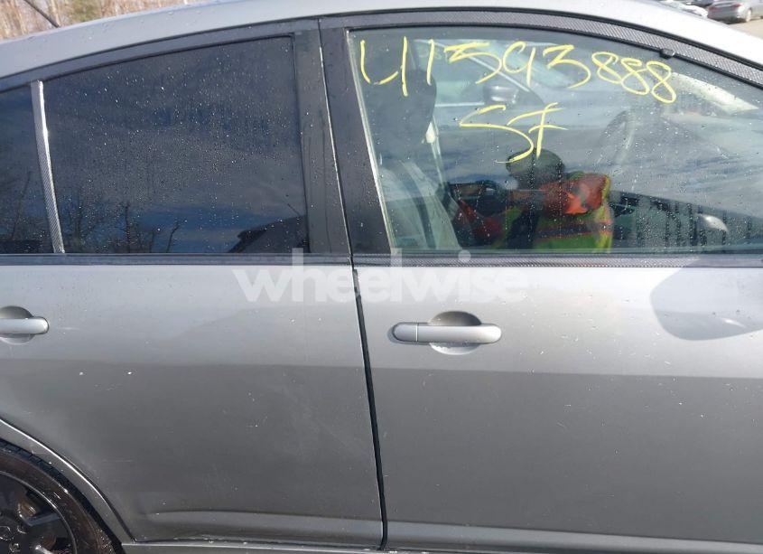 Photo 13 of 2011 Nissan Versa 1.8SL (VIN 3N1BC1CP2BL485409)