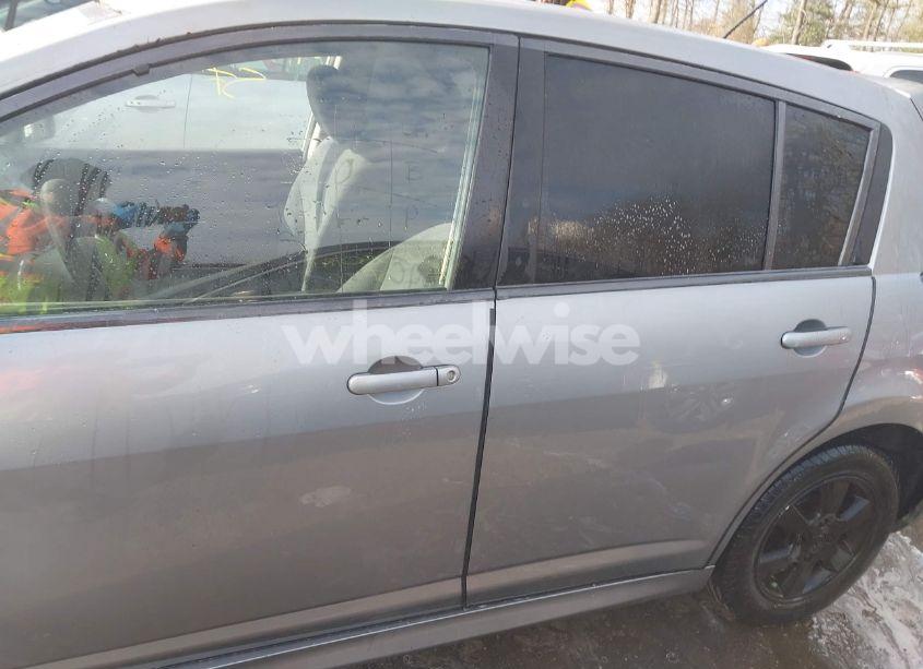 Photo 14 of 2011 Nissan Versa 1.8SL (VIN 3N1BC1CP2BL485409)