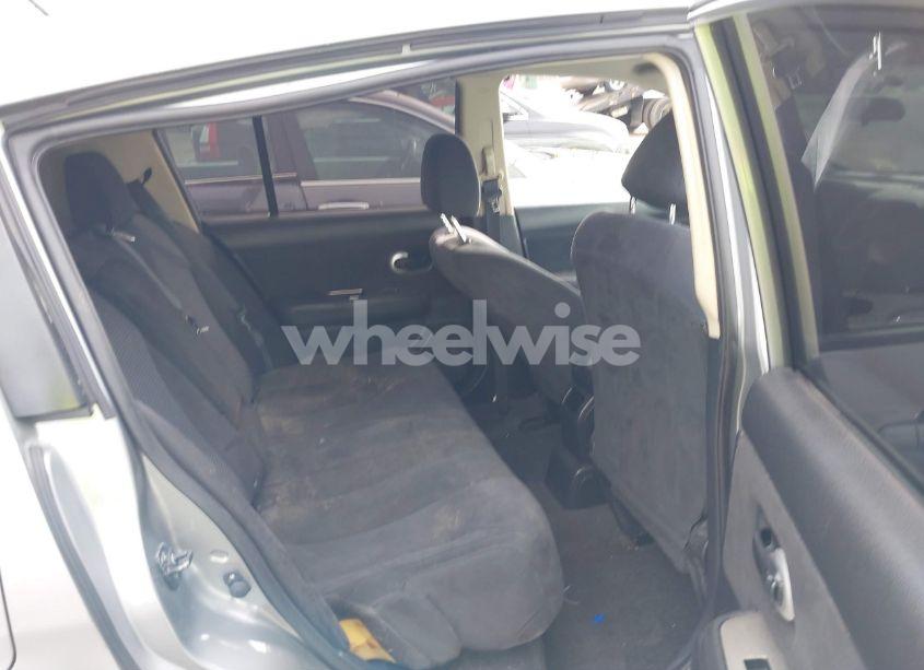 Photo 8 of 2011 Nissan Versa 1.8SL (VIN 3N1BC1CP2BL485409)