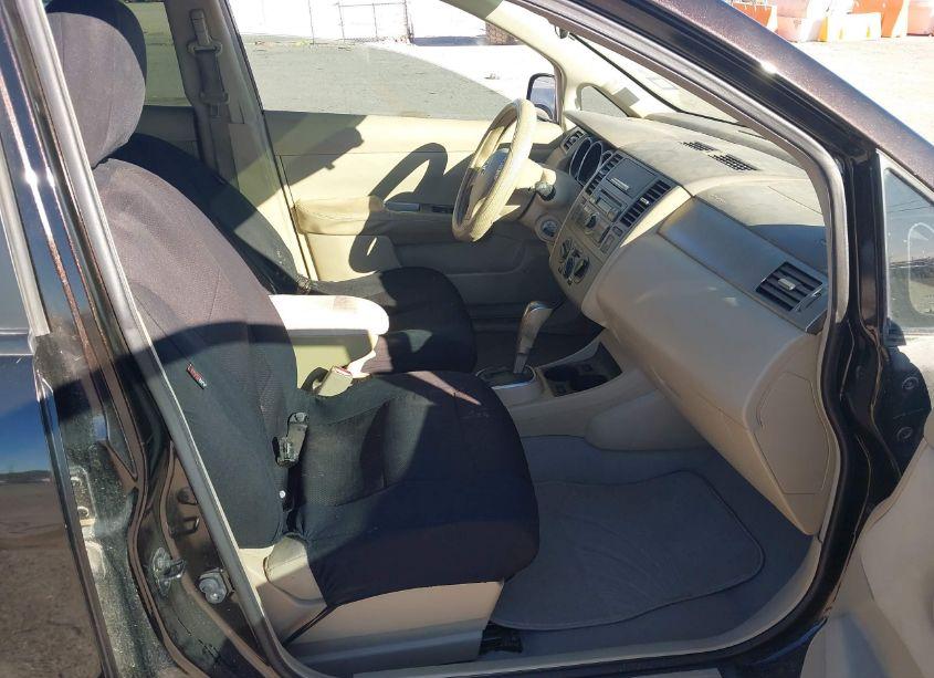 Photo 5 of 2011 Nissan Versa 1.8S (VIN 3N1BC1CP2BL500619)