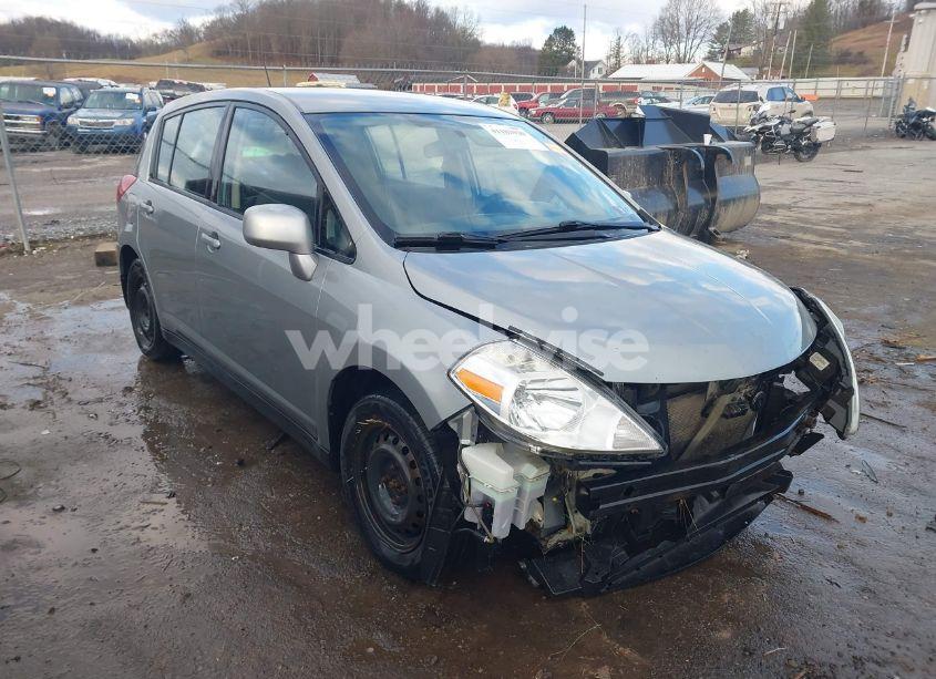 2010 Nissan Versa 1.8S (VIN 3N1BC1CP3AL356366) main photo