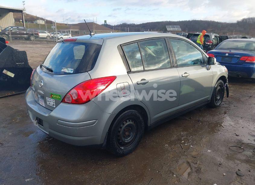 Photo 4 of 2010 Nissan Versa 1.8S (VIN 3N1BC1CP3AL356366)